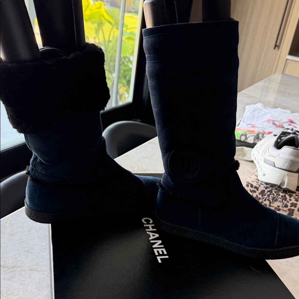 Chanel Blue and black fur trim and lined winter boots